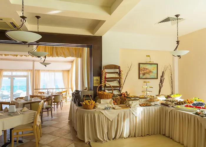 Hotel Mpm Arsena - Ultra 4*