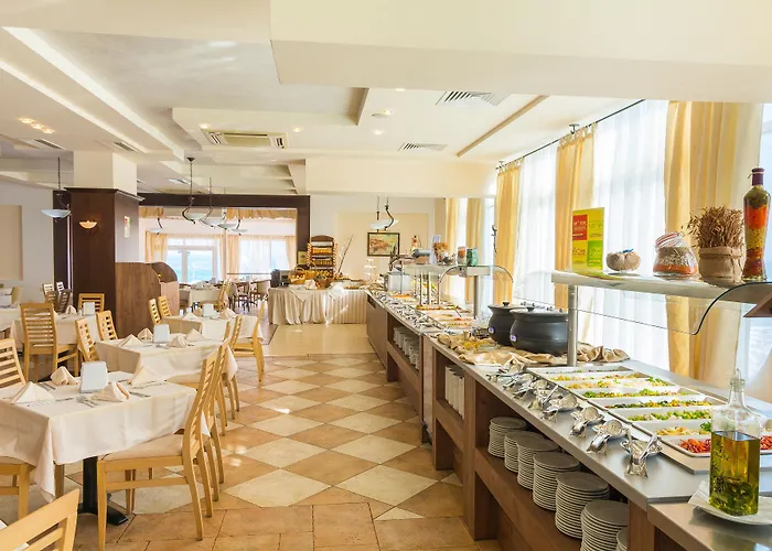 Hotel Mpm Arsena - Ultra 4*