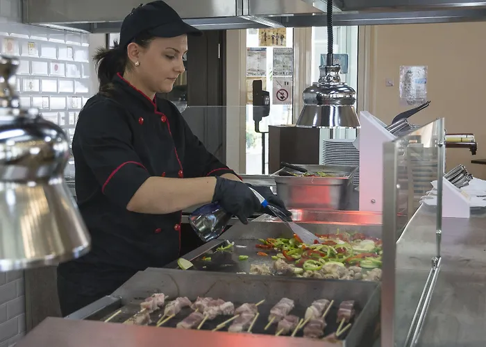 Hotel Mpm Arsena - Ultra 4*