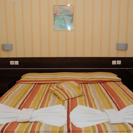 Mpm Arsena - Ultra Hotell 4*